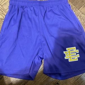 Eric emmanuel size medium